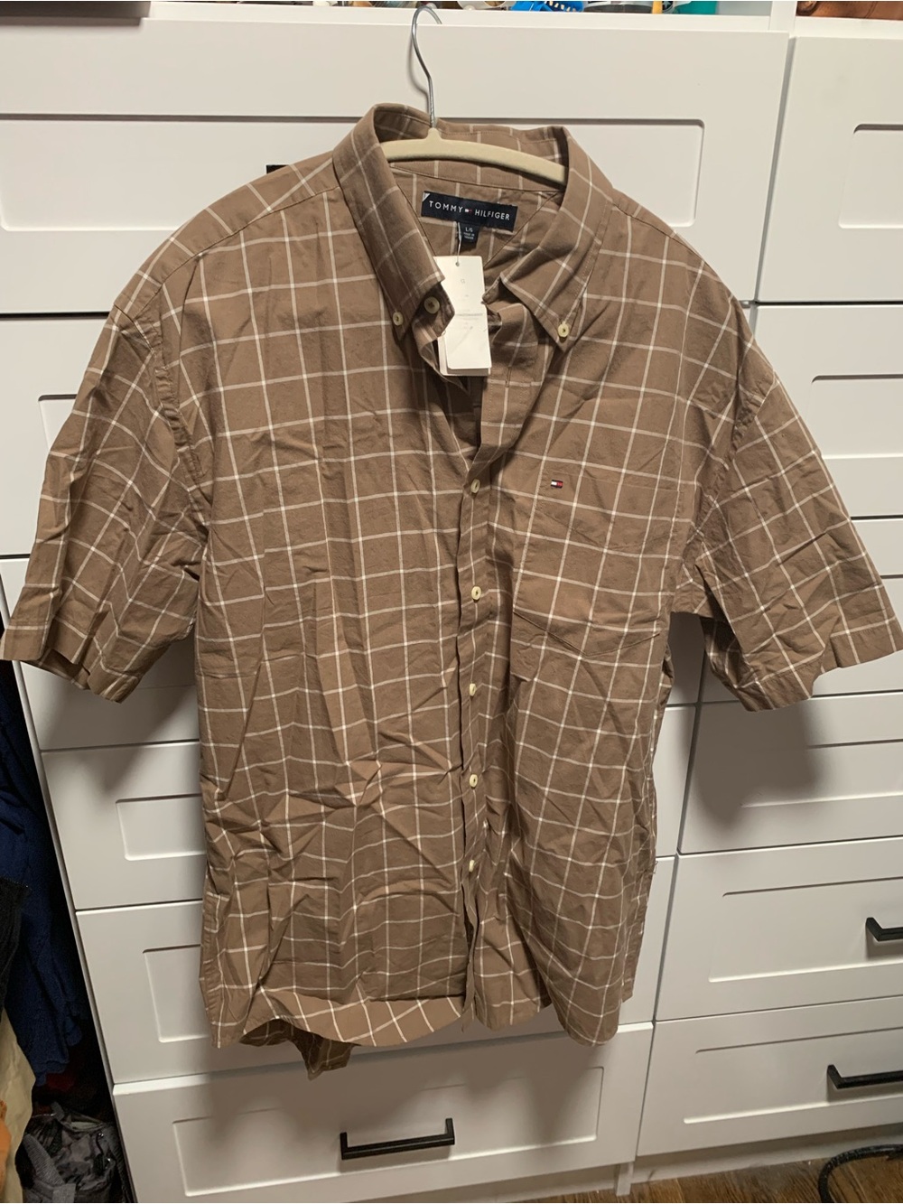Tommy Hilfiger Men’s Tan Brown Windowpane Button-Down Shirt